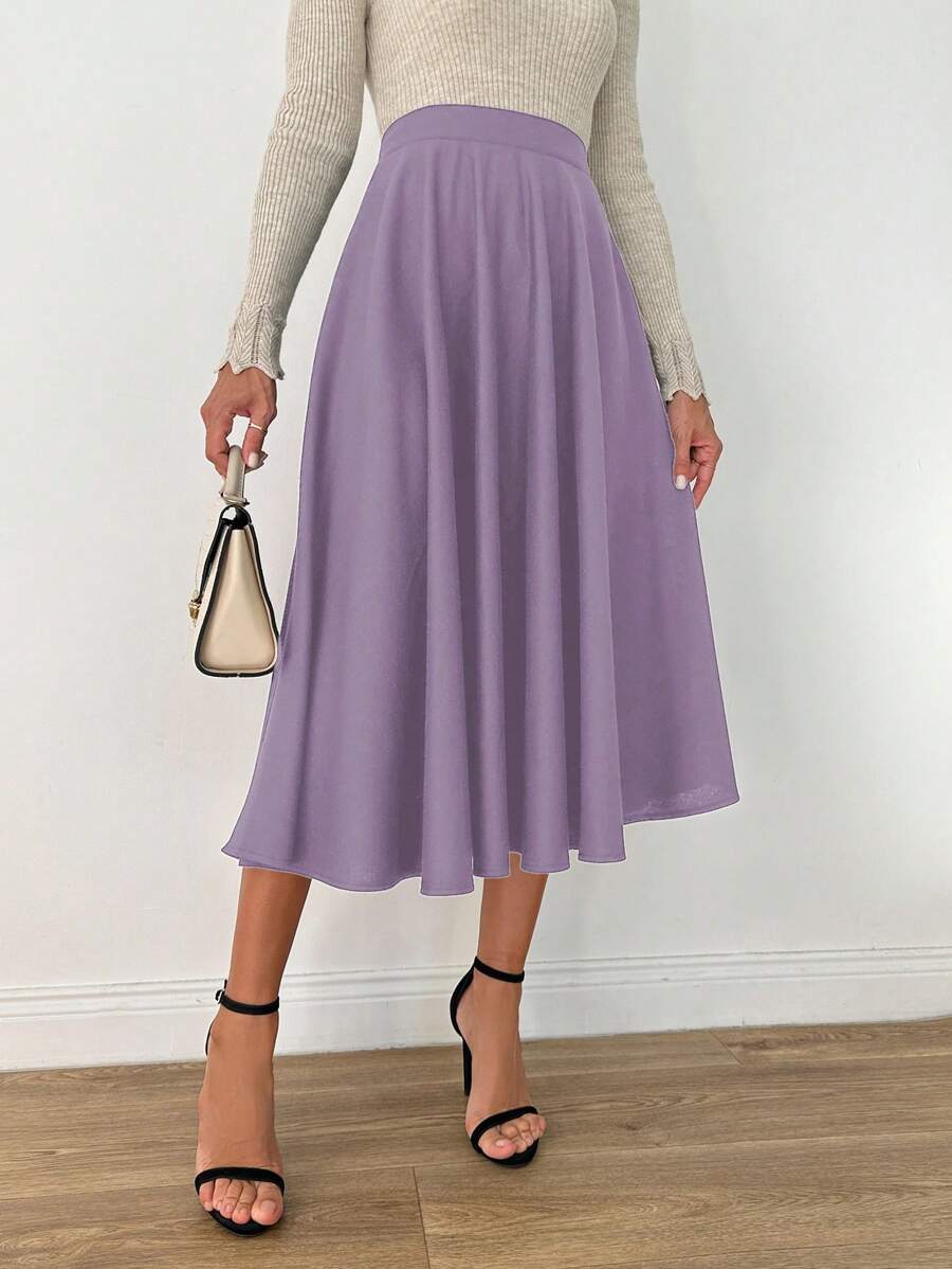 Klassisk medellång kjol