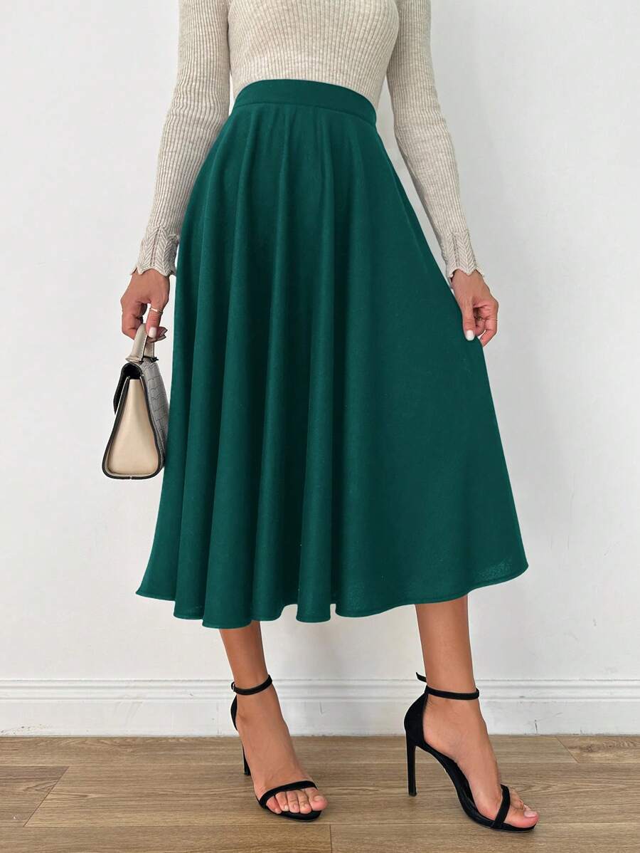 Klassisk medellång kjol