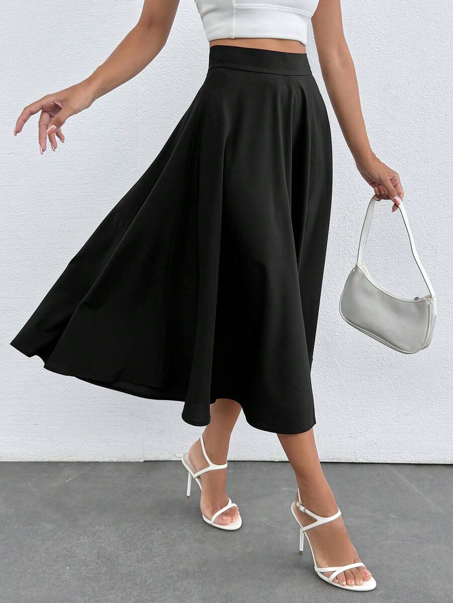 Klassisk medellång kjol