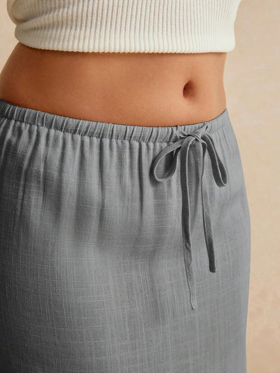 Minimalistisk Kjol med Dragsko