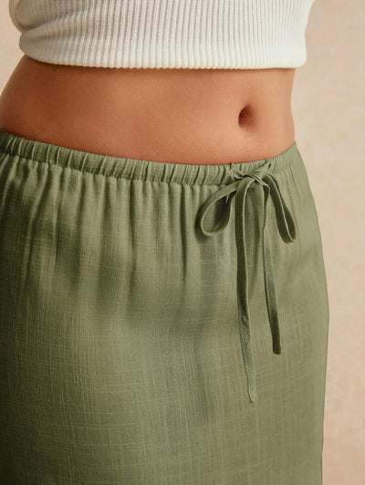 Minimalistisk Kjol med Dragsko