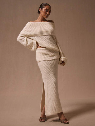 Stickad tröja med bara axlar