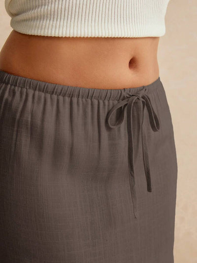 Minimalistisk Kjol med Dragsko