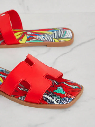 Luxe-inspirerade vita slides med sele