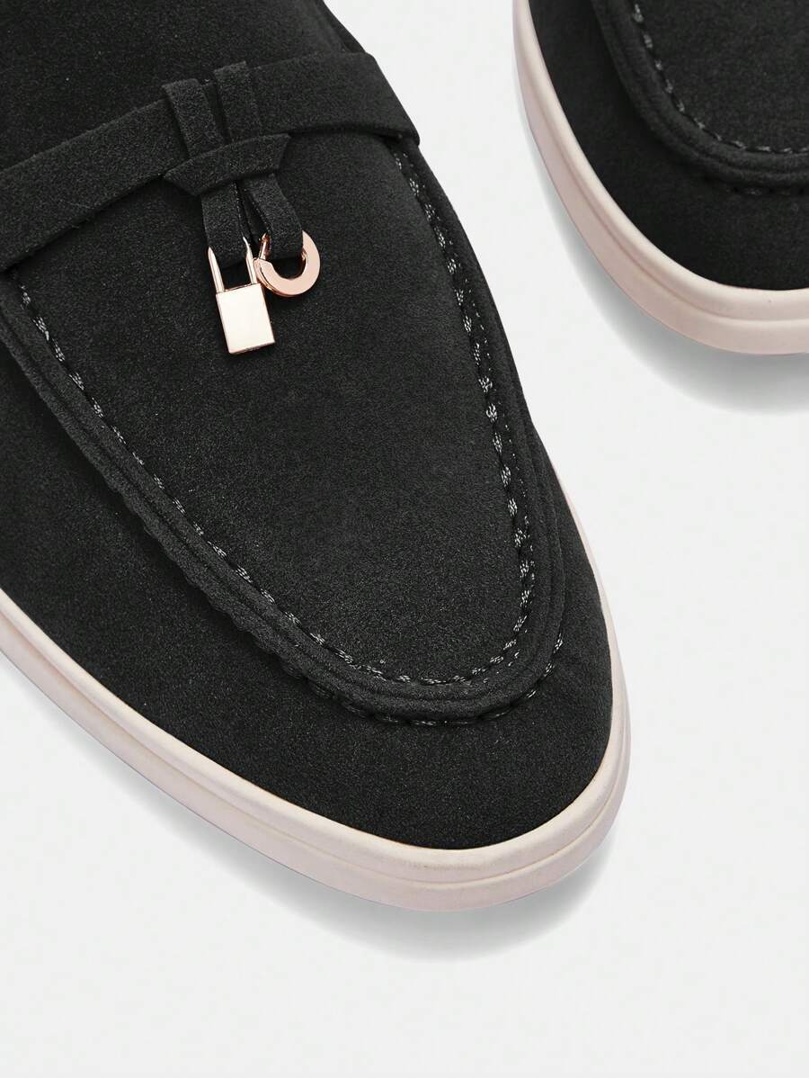 Damloafers med spetsig tå