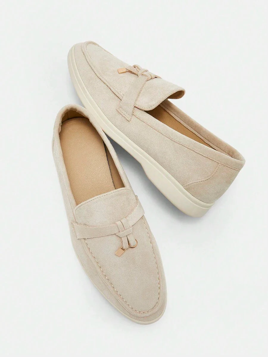 Damloafers med spetsig tå