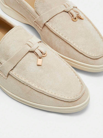 Damloafers med spetsig tå