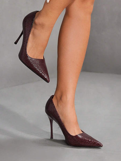 Eleganta pumps med spetsig tå