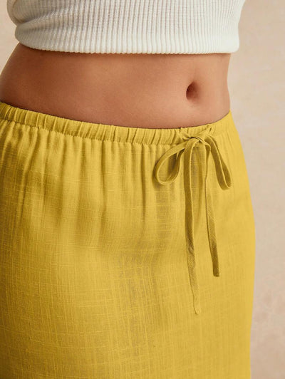 Minimalistisk Kjol med Dragsko