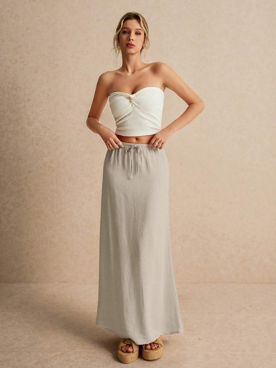 Minimalistisk Kjol med Dragsko