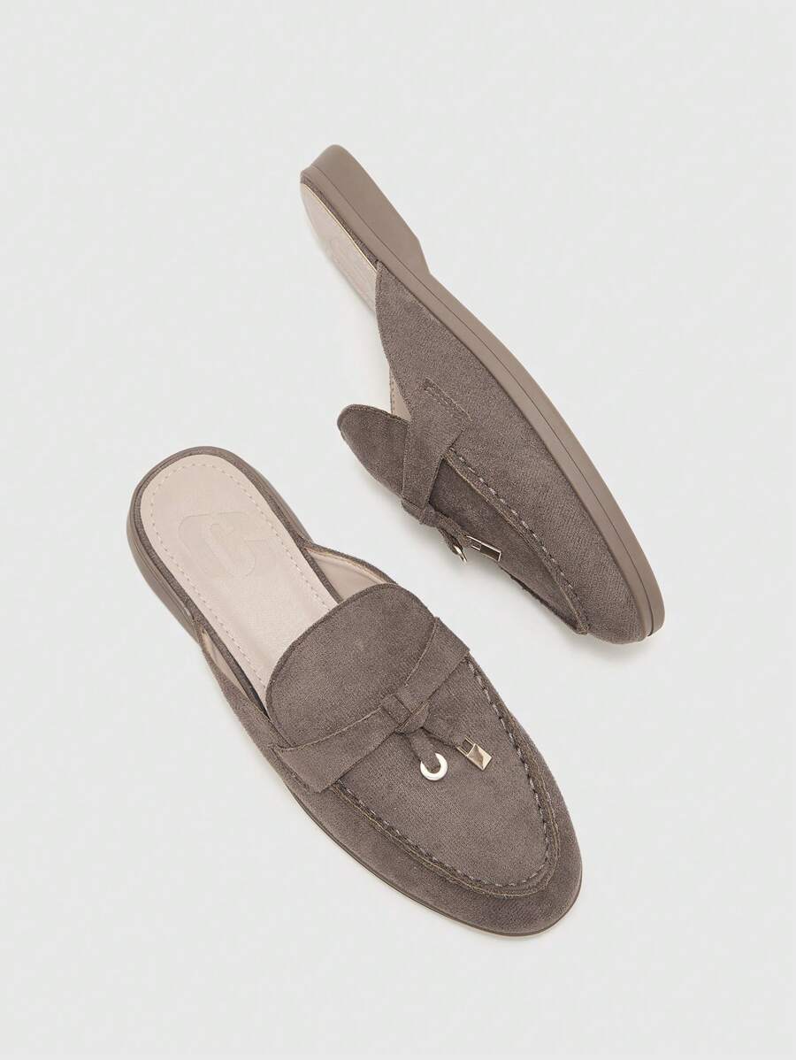 Damloafers med spetsig tå