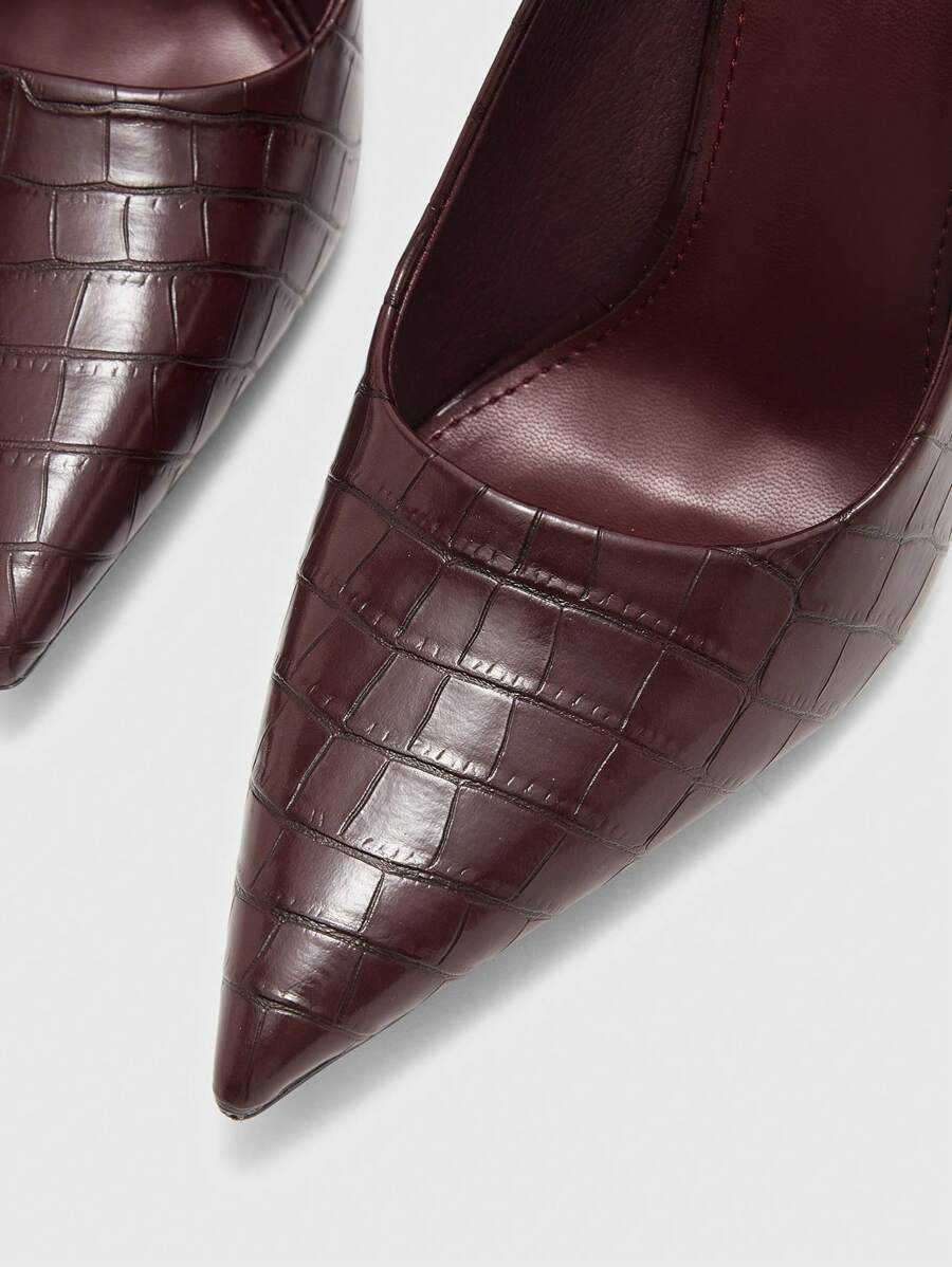 Eleganta pumps med spetsig tå