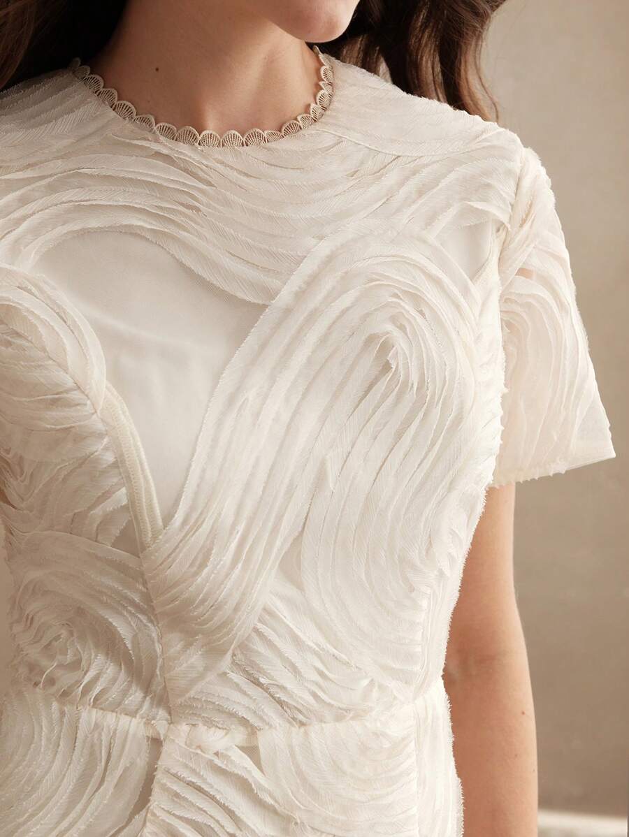 Blommig Rynkad Miniklänning