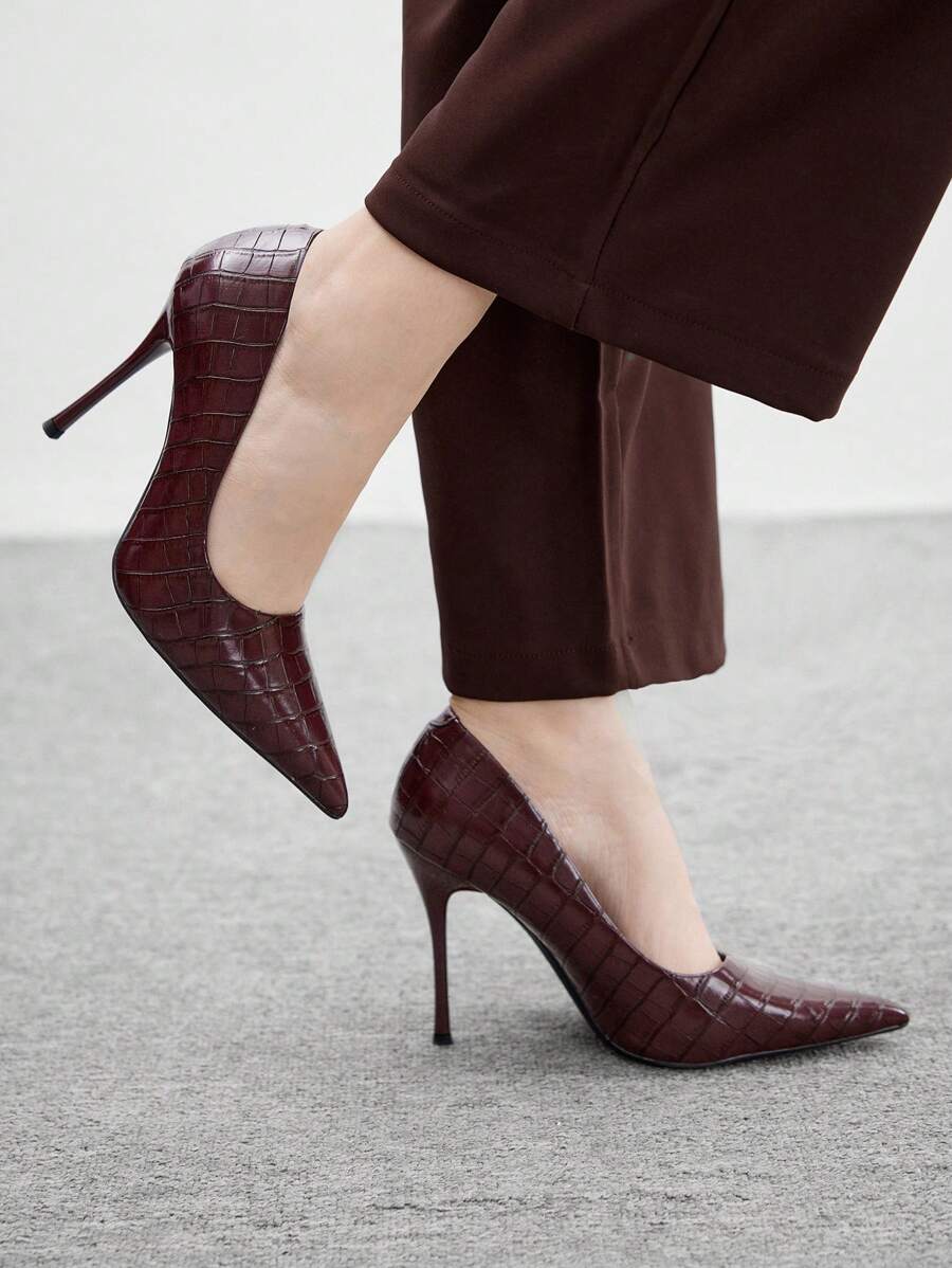 Eleganta pumps med spetsig tå