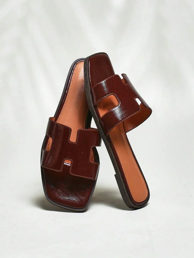 Luxe-inspirerade vita slides med sele