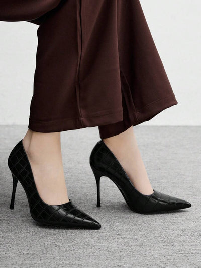 Eleganta pumps med spetsig tå