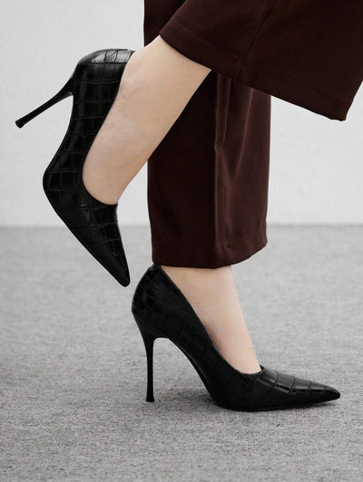 Eleganta pumps med spetsig tå