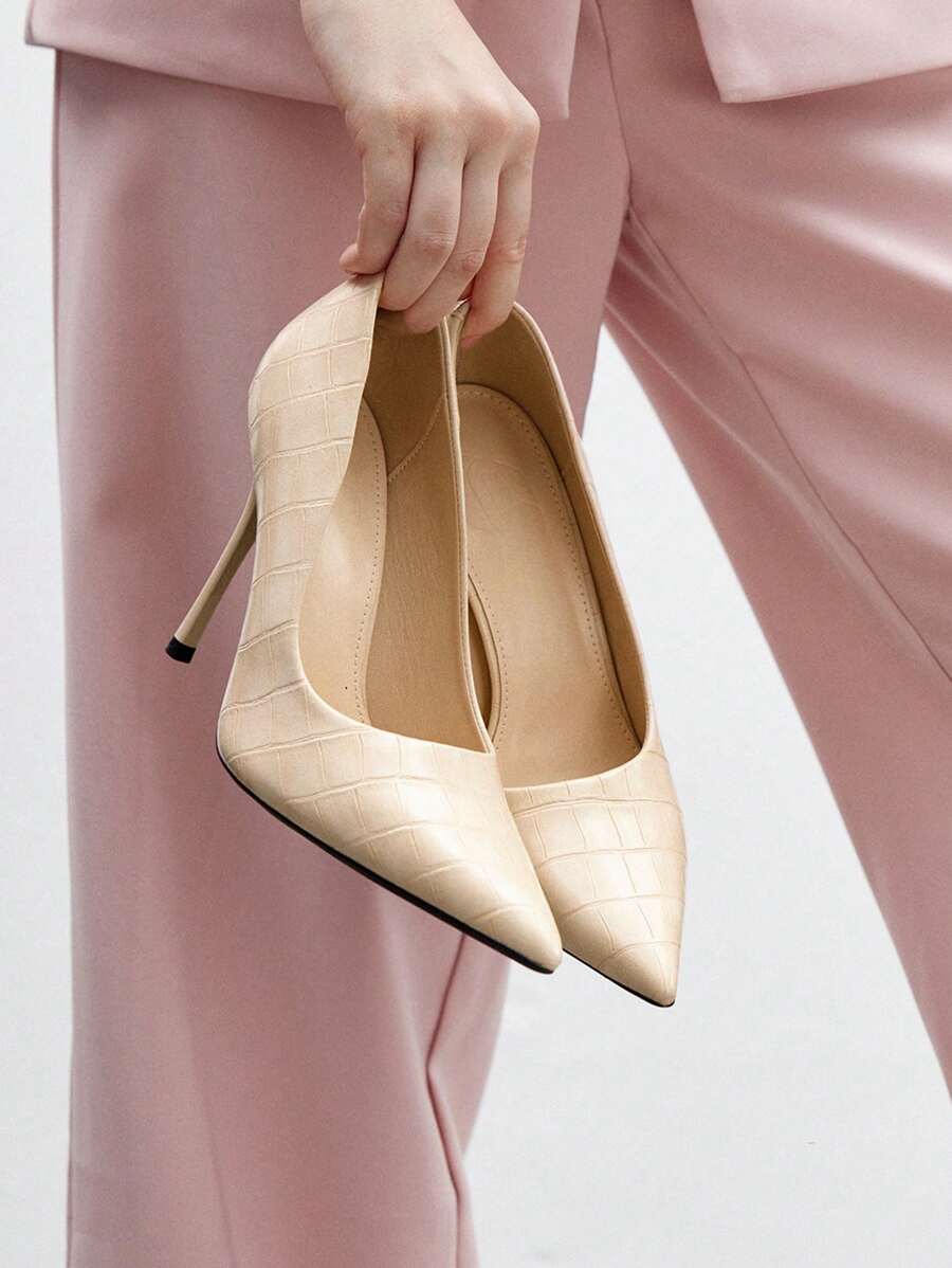 Eleganta pumps med spetsig tå