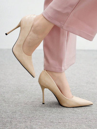 Eleganta pumps med spetsig tå