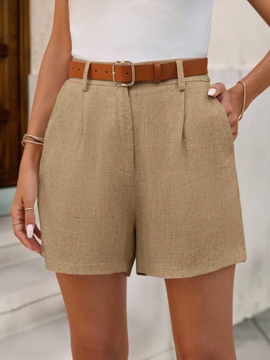 Linneshorts med Bambu­detaljer
