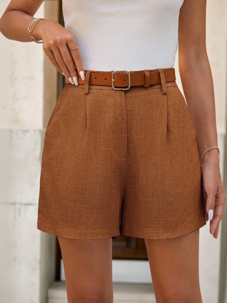 Linneshorts med Bambu­detaljer