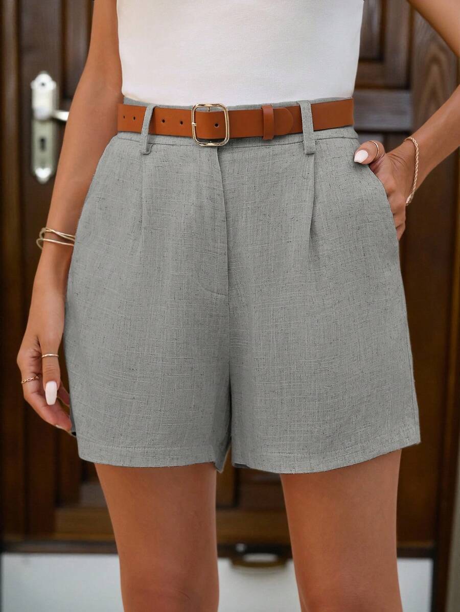 Linneshorts med Bambu­detaljer