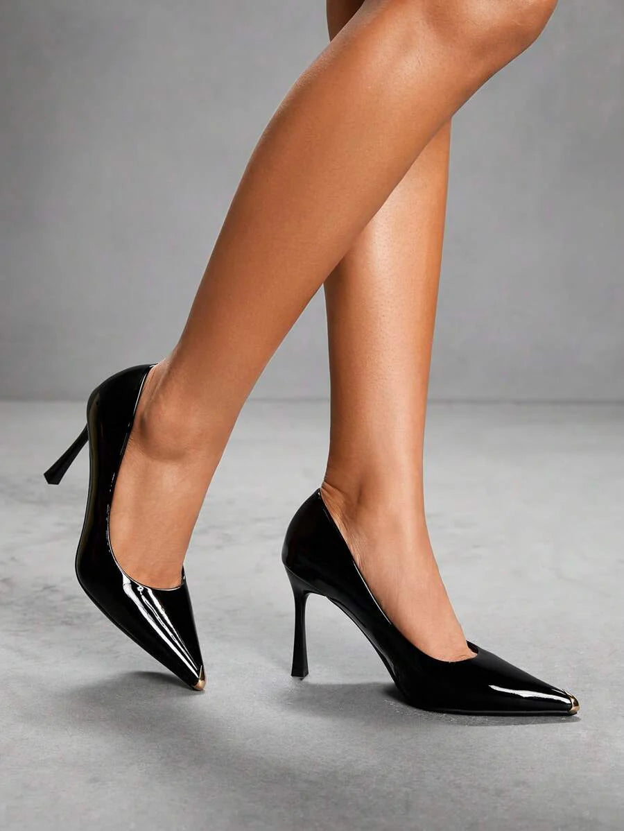 Eleganta pumps med spetsig tå