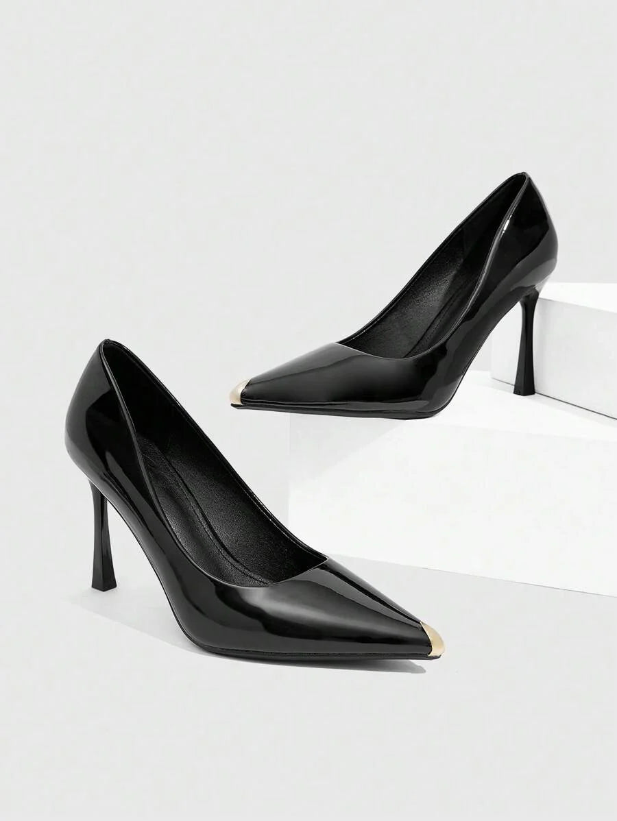 Eleganta pumps med spetsig tå