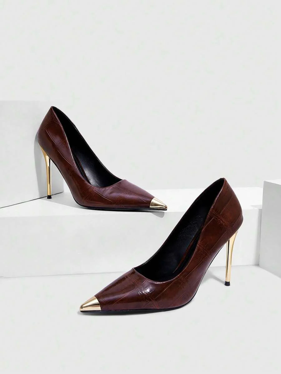 Eleganta pumps med spetsig tå