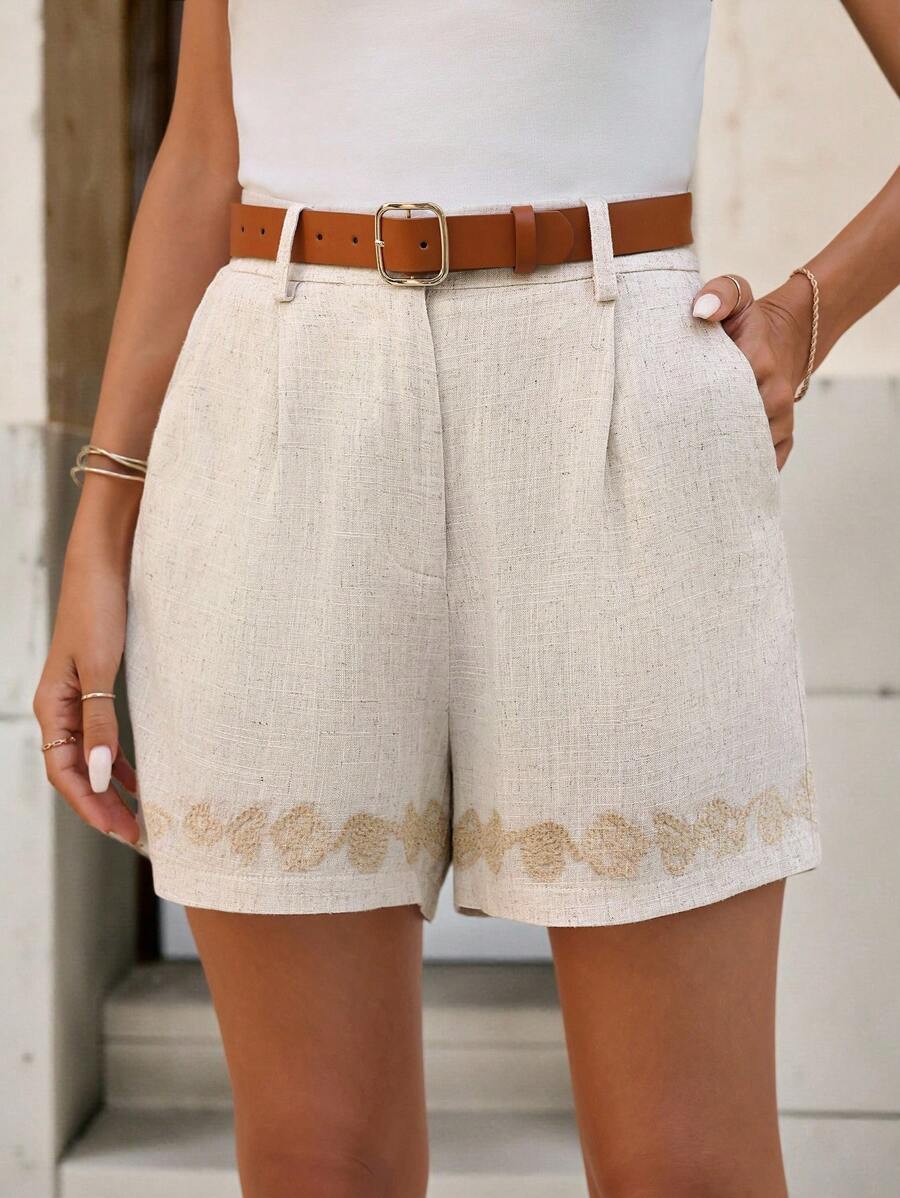 Linneshorts med Bambu­detaljer