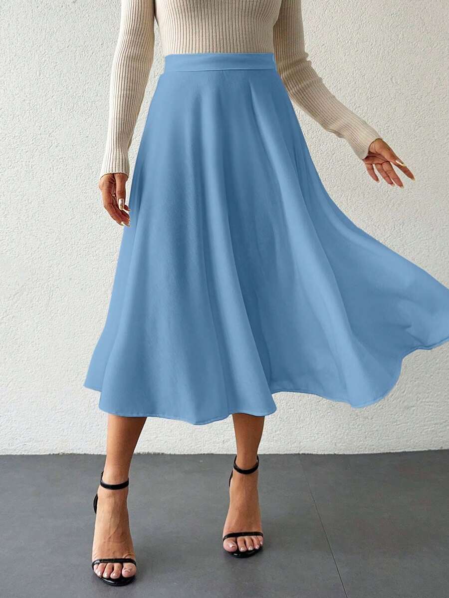 Klassisk medellång kjol