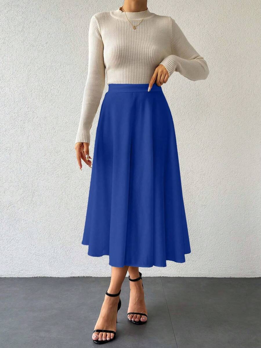 Klassisk medellång kjol