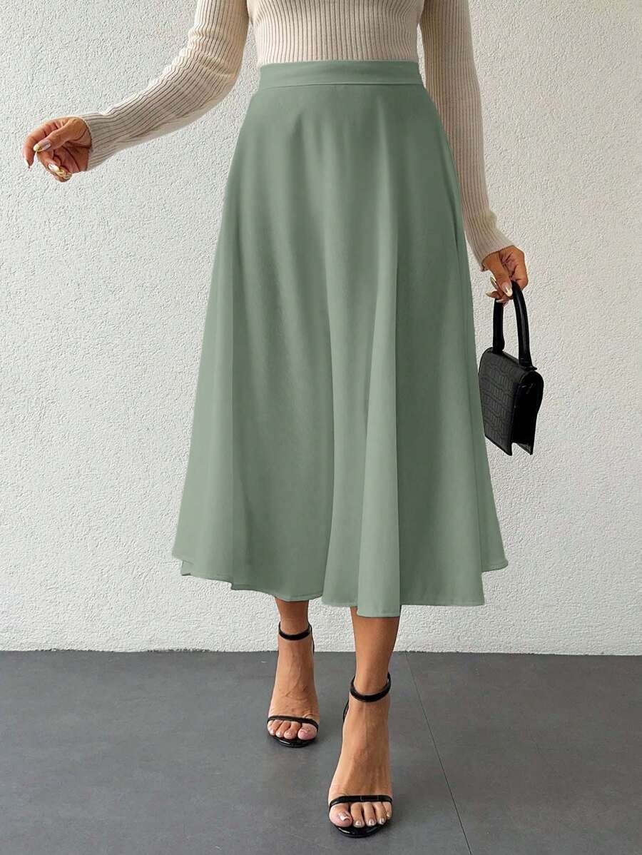 Klassisk medellång kjol