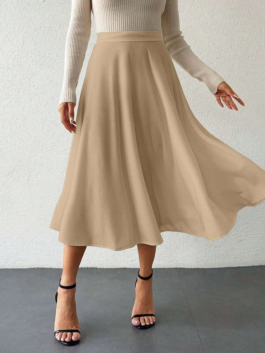 Klassisk medellång kjol