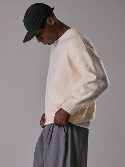 Stickad oversize mohairtröja med rund hals