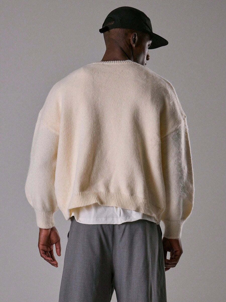 Stickad oversize mohairtröja med rund hals