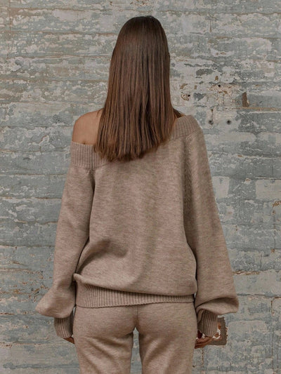 Asymmetrisk ribbstickad topp