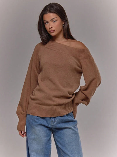 Asymmetrisk ribbstickad topp