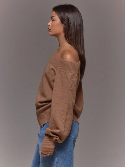 Asymmetrisk ribbstickad topp