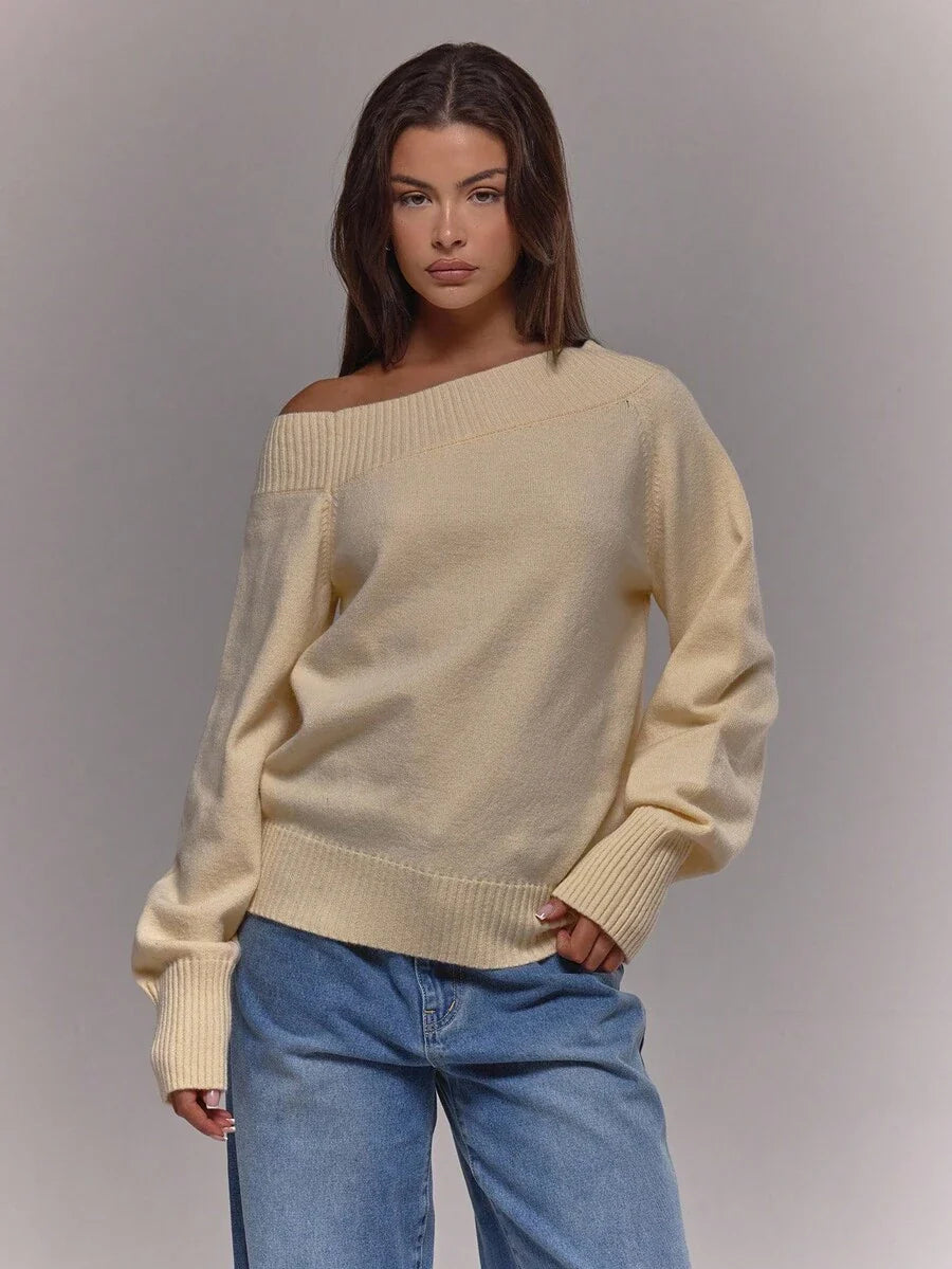 Asymmetrisk ribbstickad topp