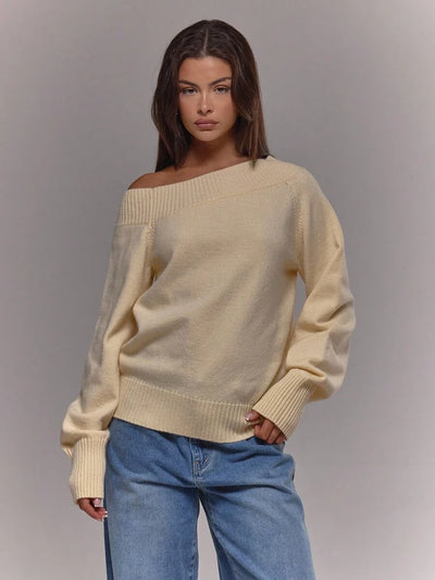 Asymmetrisk ribbstickad topp