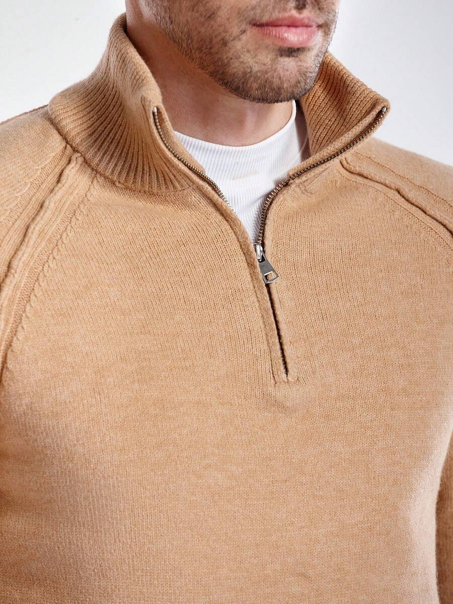 Herrtröja med halv dragkedja och hög krage